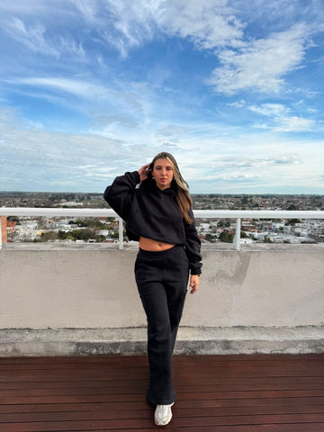 Conjunto deportivo Dama/ Pantalon wide leg NEGRO